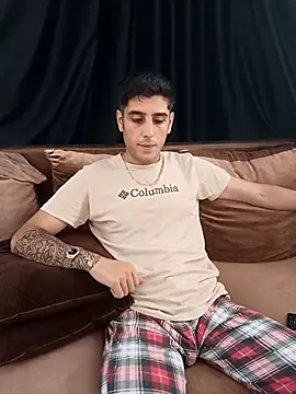 arenn1997 online show from September 2025 12:16:02 PM