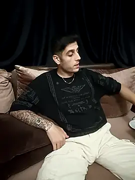 arenn1997 online show from October 2025 10:05:01 PM