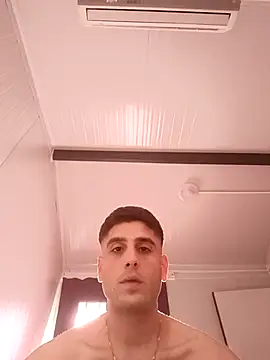 arenn1997 online show from November 2025 12:05:02 PM