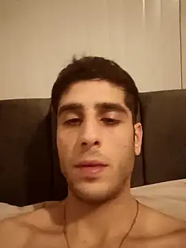 arenn1997 online show from December 2025 12:51:01 AM