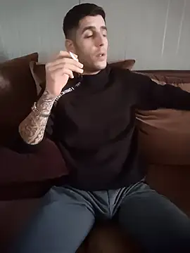 arenn1997 online show from February 2026 12:04:01 PM