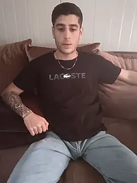 arenn1997 online show from March 2026 12:01:01 PM