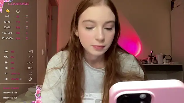 Snapshot of cinnabon_girls chatting on February 2025 05:26:02 PM cinnabon girls online show from February 2025 05:26:02 PM