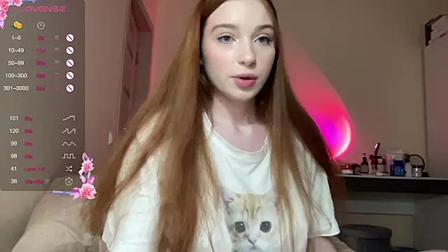 Snapshot of cinnabon_girls chatting on February 2025 10:33:01 PM cinnabon girls online show from February 2025 10:33:01 PM