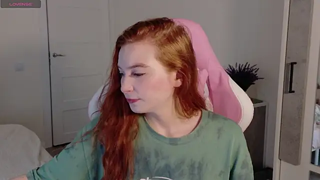 Snapshot of cinnabon_girls chatting on October 2025 01:58:02 AM cinnabon girls online show from October 2025 01:58:02 AM