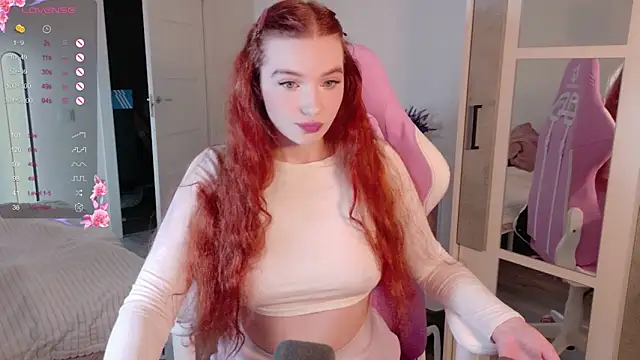 Snapshot of cinnabon_girls chatting on October 2025 04:10:01 AM cinnabon girls online show from October 2025 04:10:01 AM