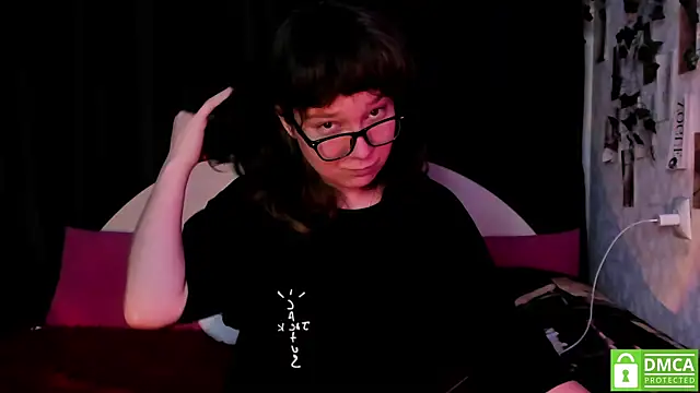 dreamgirllovee online show from November 2025 01:29:01 AM