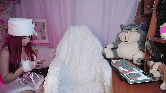 corallwells online show from October 2025 04:15:01 AM