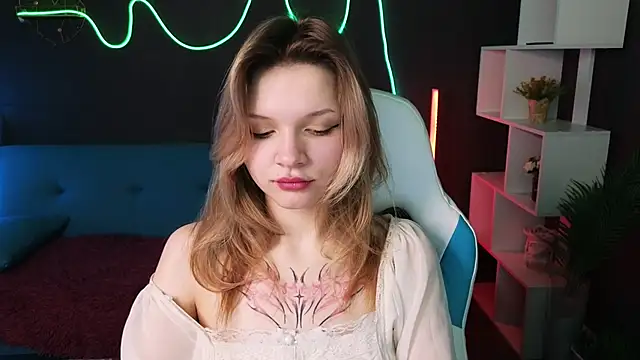 LitaBrom online show from February 2025 04:16:02 AM