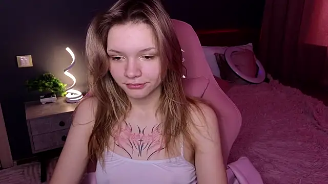 LitaBrom online show from February 2025 04:16:02 AM