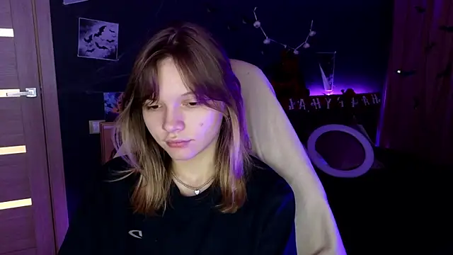 LitaBrom online show from October 2025 03:03:02 AM