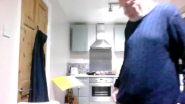 jimmybenido online show from December 2024 05:13:01 PM