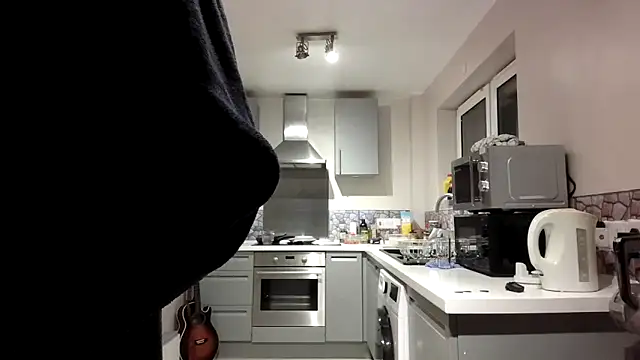 jimmybenido online show from February 2026 05:49:02 PM