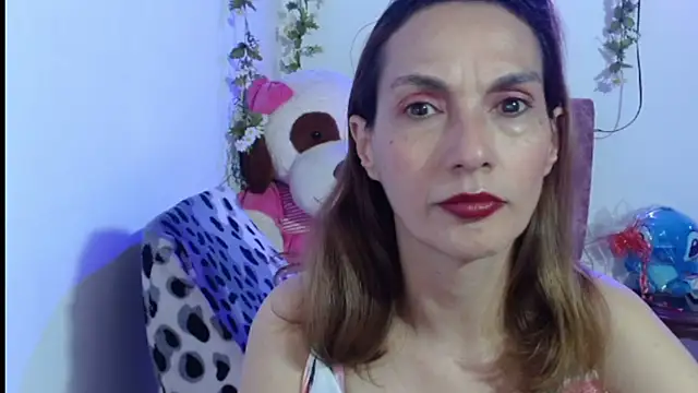 italagomez  online show from November 2025 01:15:02 PM