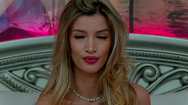 IvySamek online show from March 2025 12:26:02 AM