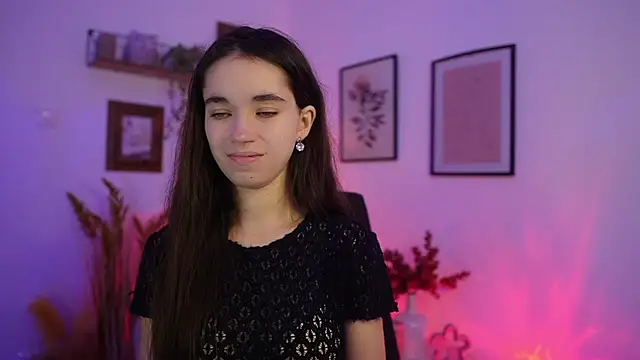 Gia Paige18 online show from December 2025 02:12:02 PM