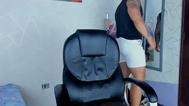 Cristian Walker online show from February 2025 01:35:02 PM