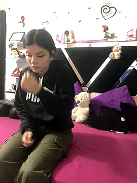 1lovelygirls online show from September 2025 12:05:01 PM