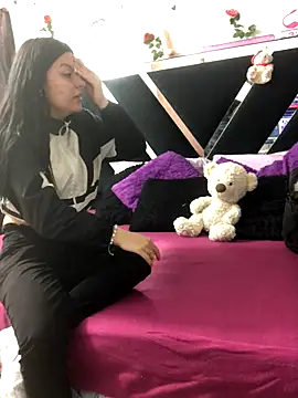 1lovelygirls online show from September 2025 12:08:02 PM