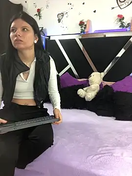 1lovelygirls online show from October 2025 12:03:01 PM