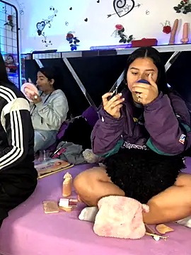 1lovelygirls online show from November 2025 12:38:02 PM