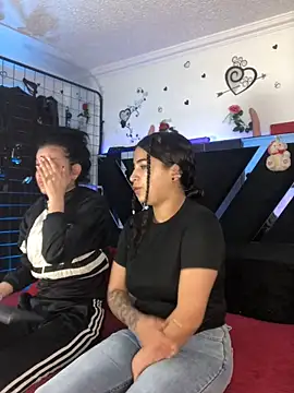 1lovelygirls online show from November 2025 12:27:02 PM