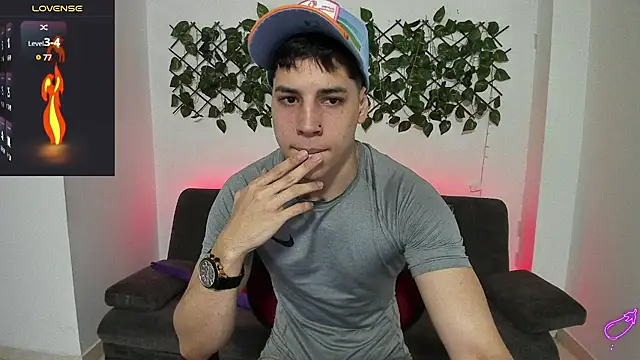 jonathanjoestar  online show from December 2024 08:50:02 PM