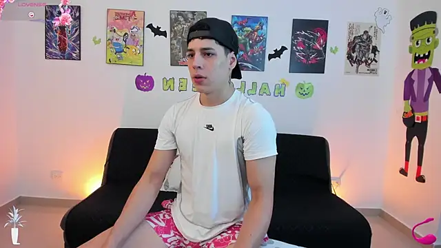 jonathanjoestar  online show from November 2025 09:59:02 PM