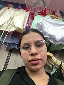 lalilamassu1 online show from February 2025 08:28:01 PM