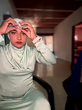 lalilamassu1 online show from September 2025 05:38:01 PM