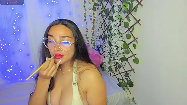 Snapshot of zara41 chatting on June 2026 08:54:01 PM zara41 online show from June 2026 08:54:01 PM