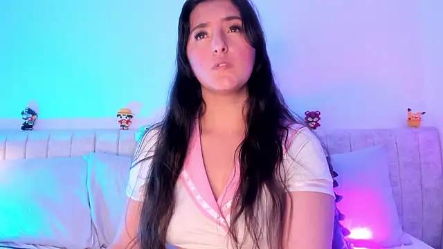 Kathia Morelli online show from February 2025 05:57:02 PM