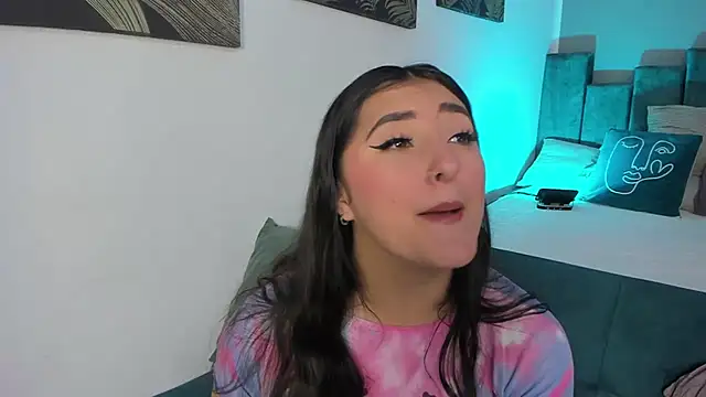 Kathia Morelli online show from September 2025 01:34:01 PM