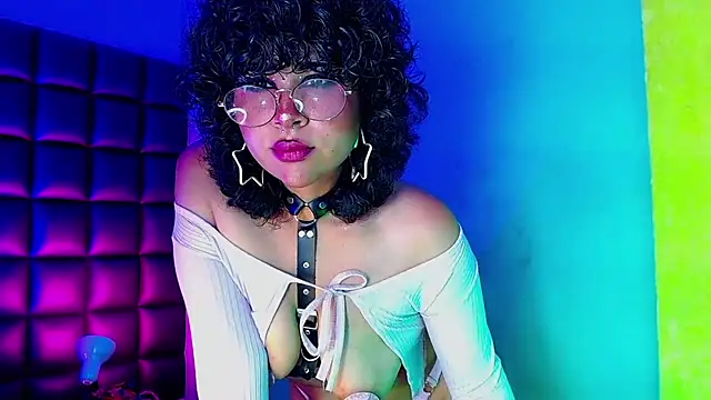 kuromi69 online show from March 2025 06:03:02 AM