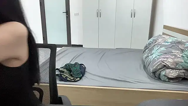 Louis Baby online show from September 2025 10:08:02 AM