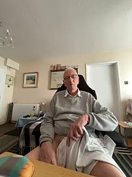 cutaboverest online show from February 2026 03:59:01 PM