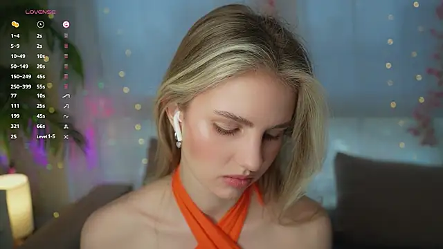 Snapshot of Fluffy-Angel chatting on January 2025 08:04:01 AM Fluffy-Angel online show from January 2025 08:04:01 AM