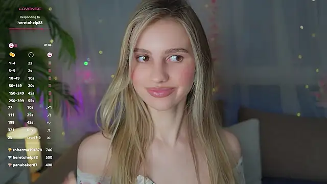 Snapshot of Fluffy-Angel chatting on February 2025 02:26:01 PM Fluffy-Angel online show from February 2025 02:26:01 PM