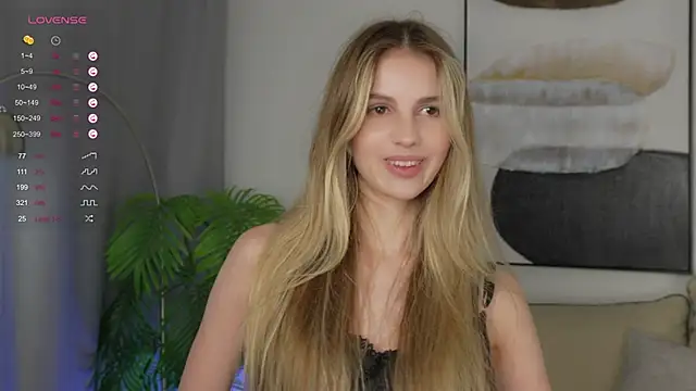 Snapshot of Fluffy-Angel chatting on September 2025 03:46:01 PM Fluffy-Angel online show from September 2025 03:46:01 PM