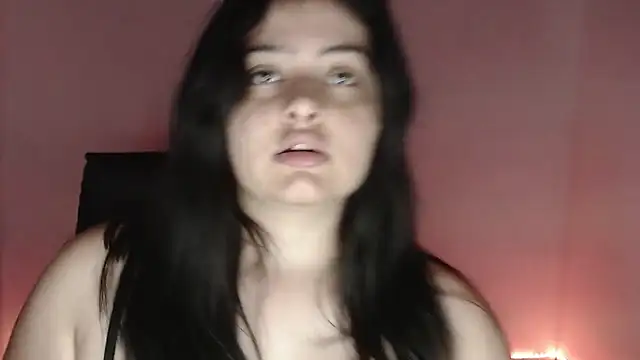 Stephania 18 online show from September 2025 06:30:02 PM