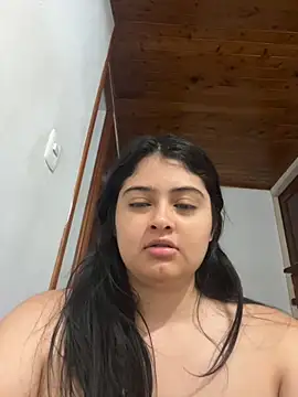 Stephania 18 online show from October 2025 08:29:02 PM