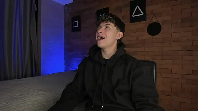 Ares Dickson online show from December 2024 04:54:02 AM