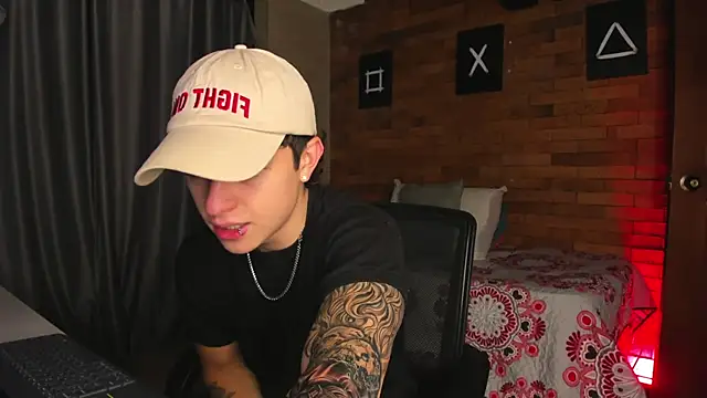 Ares Dickson online show from February 2025 04:50:01 AM