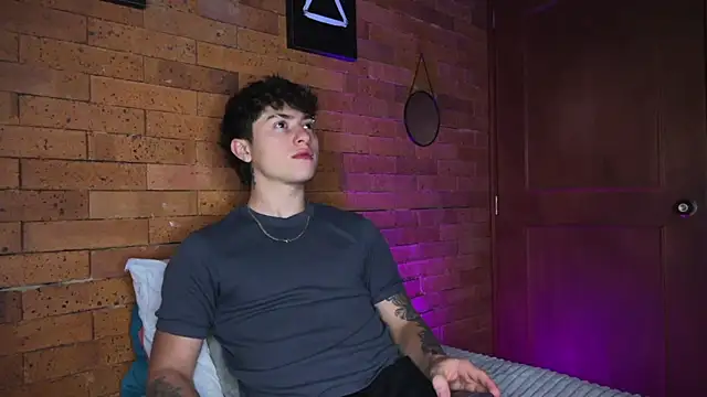 Ares Dickson online show from March 2025 09:33:02 AM