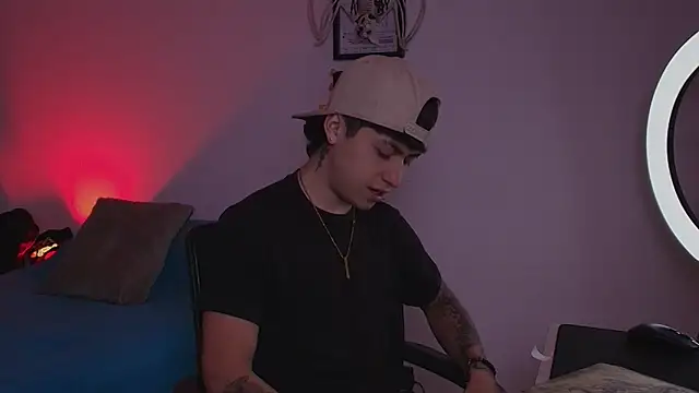 Ares Dickson online show from September 2025 06:53:01 PM