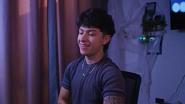 Ares Dickson online show from October 2025 09:03:02 PM