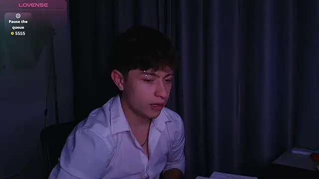 Ares Dickson online show from December 2025 05:12:02 AM