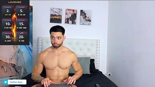 Mackenzzie 777  online show from November 2025 07:47:01 PM