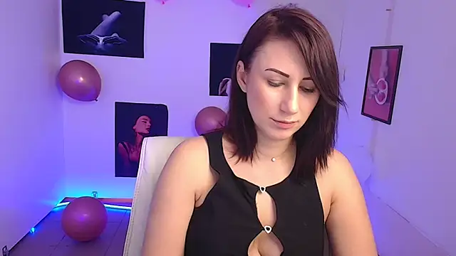 Loren Moa online show from March 2025 03:52:01 PM