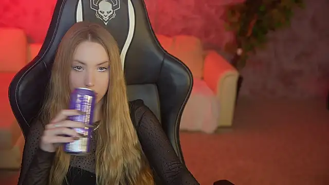 Linda054 online show from September 2025 12:02:02 AM